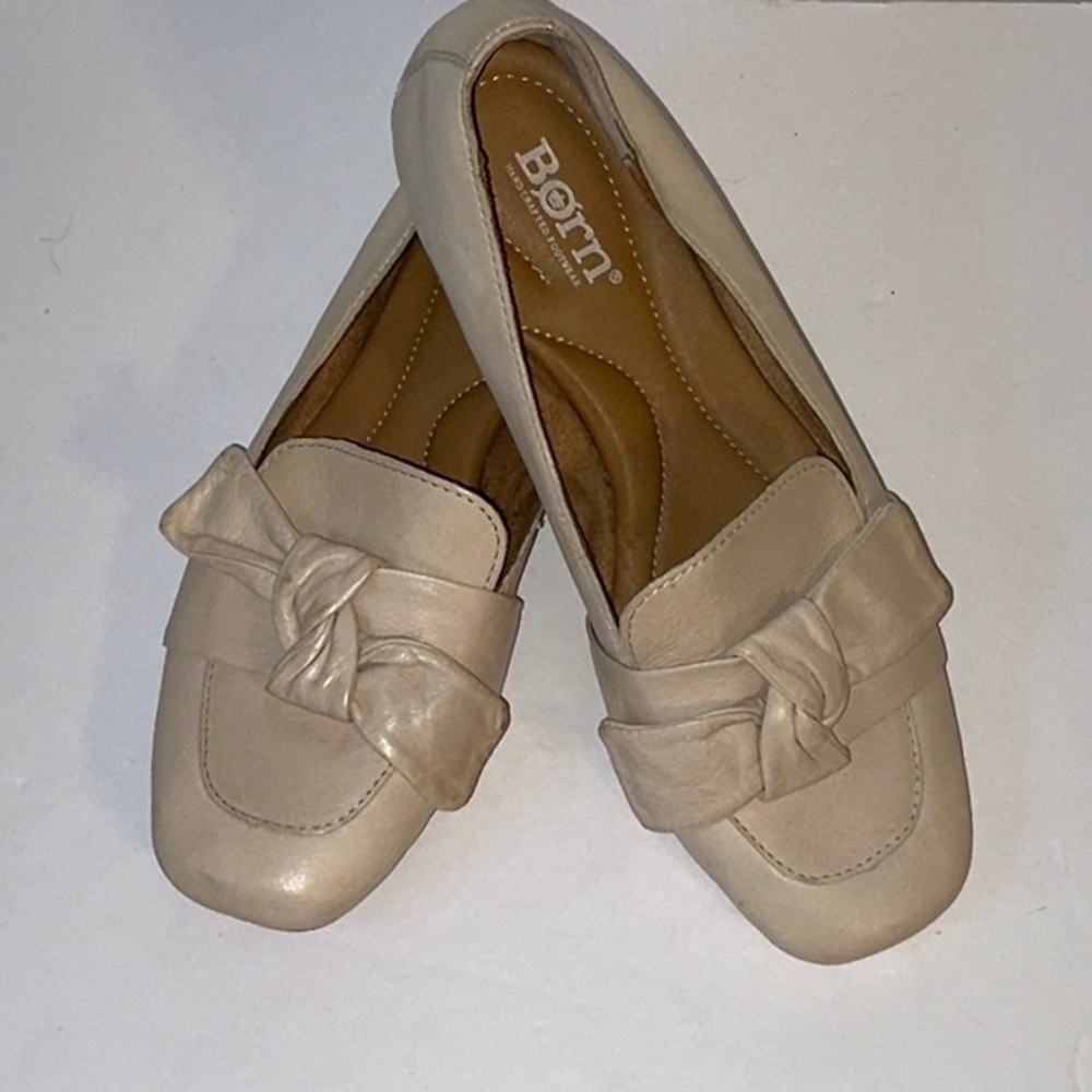 Born, Carinne Square Toe Loafer, Size 6